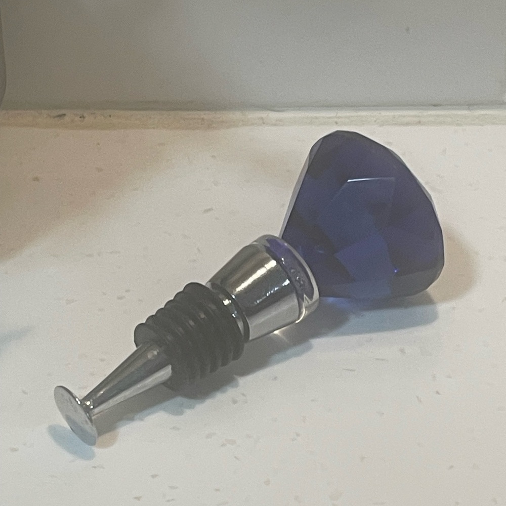 Faceted Cobalt Blue Gem Wine Bottle Stopper - Picture 3 of 4